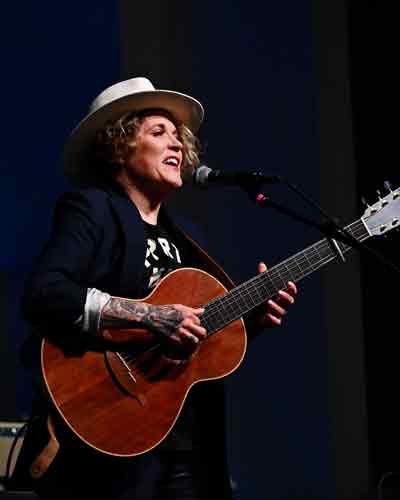 Amy Wadge Headlines The British Country Music Festival