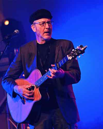 Henry Priestman main stage artist at the British Country Music Festival