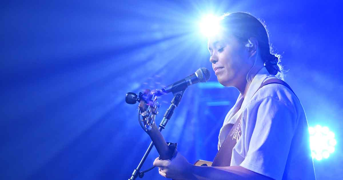 Kylie Price performing at The British Country Music Festival 2024